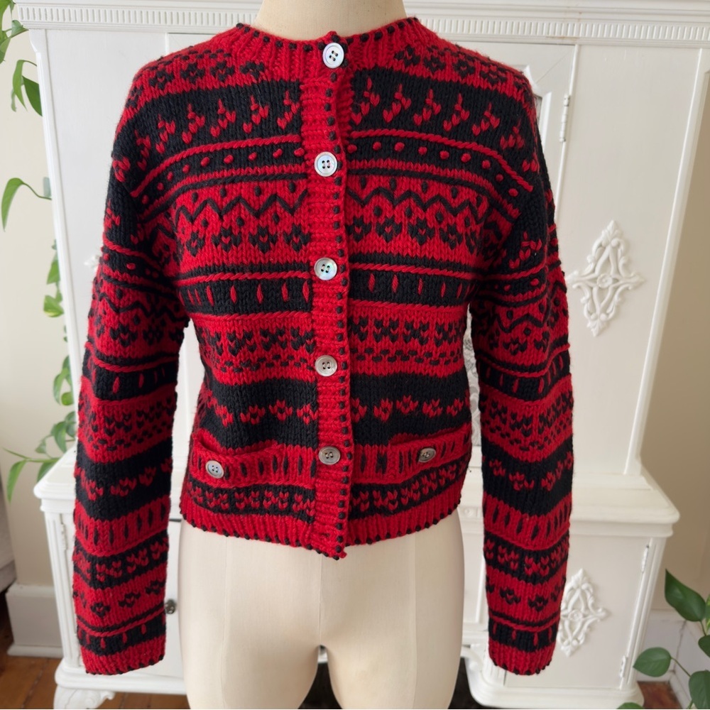 Vintage Y2K 90’s Liz Claiborne Collection 
Hand Knit Fair Isle Cardigan Sweater